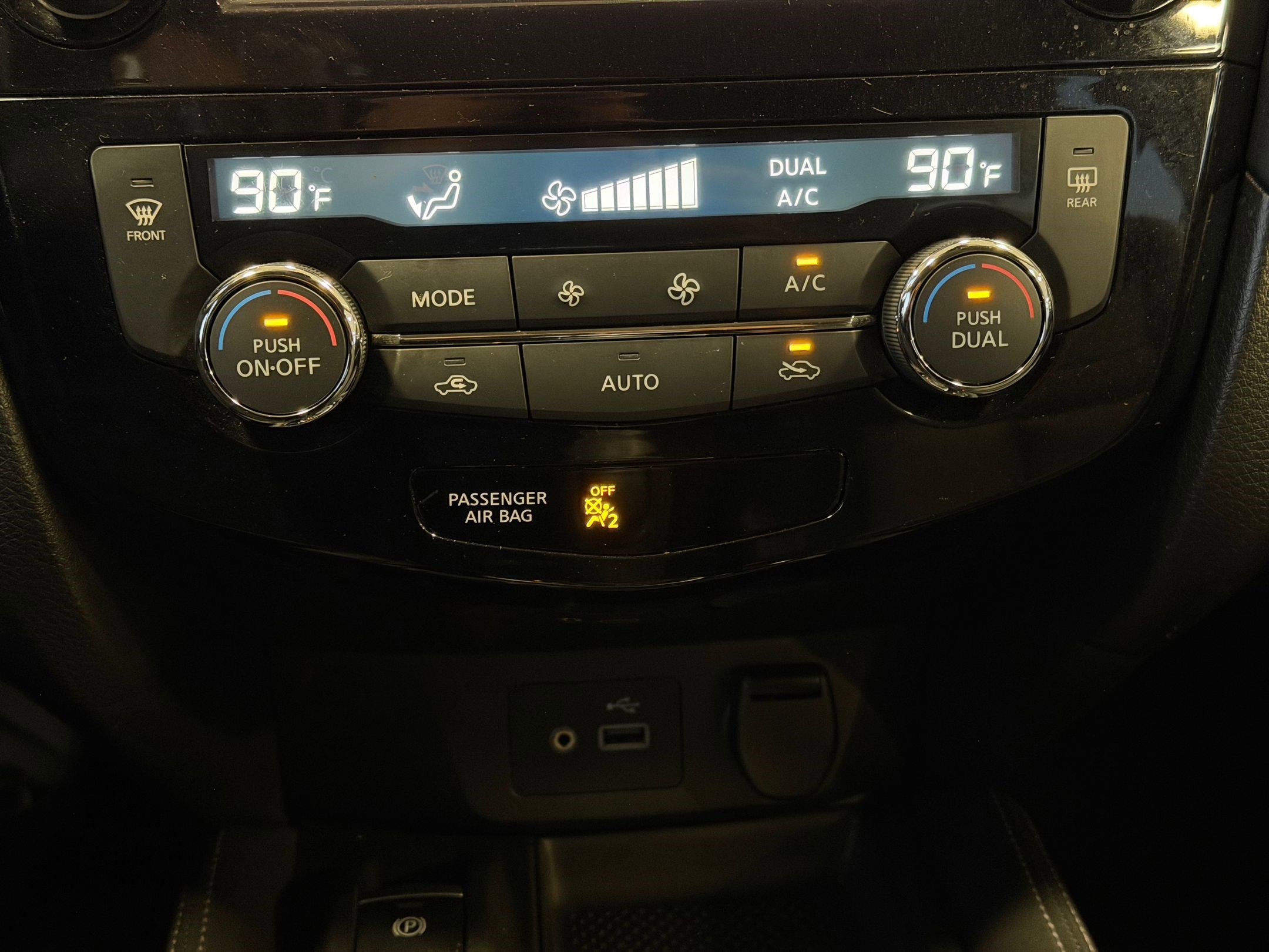 Used 2018 Nissan Rogue SL w/ Premium Package image 27