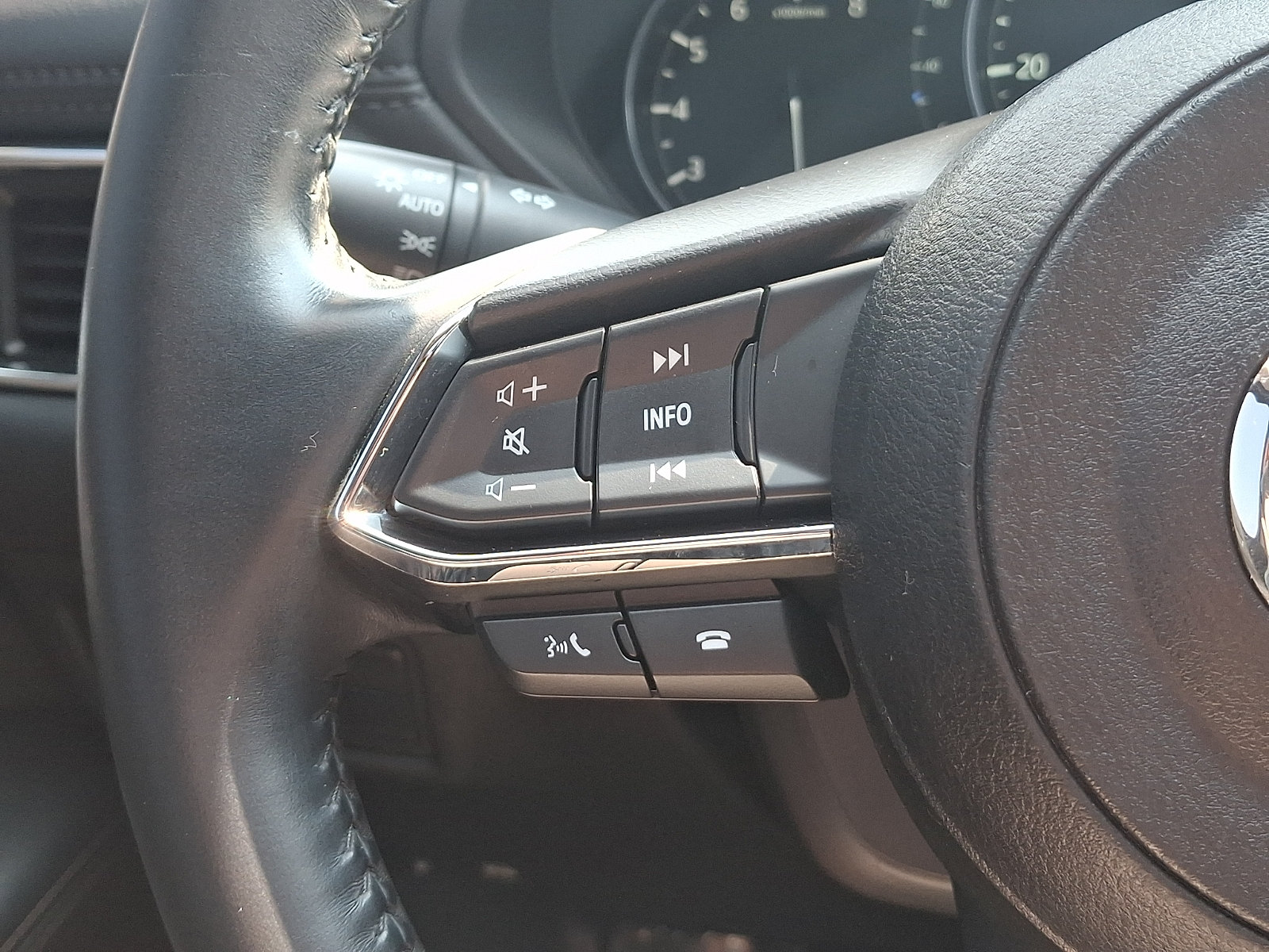 Used 2022 MAZDA CX-5 AWD 2.5 S w/ Premium Package image 21