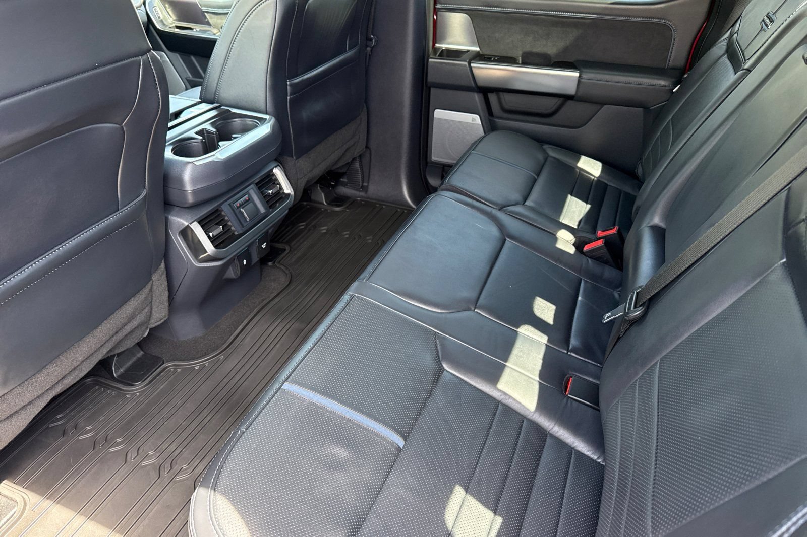 Certified 2024 Ford F150 Platinum AWD/4WD image 14