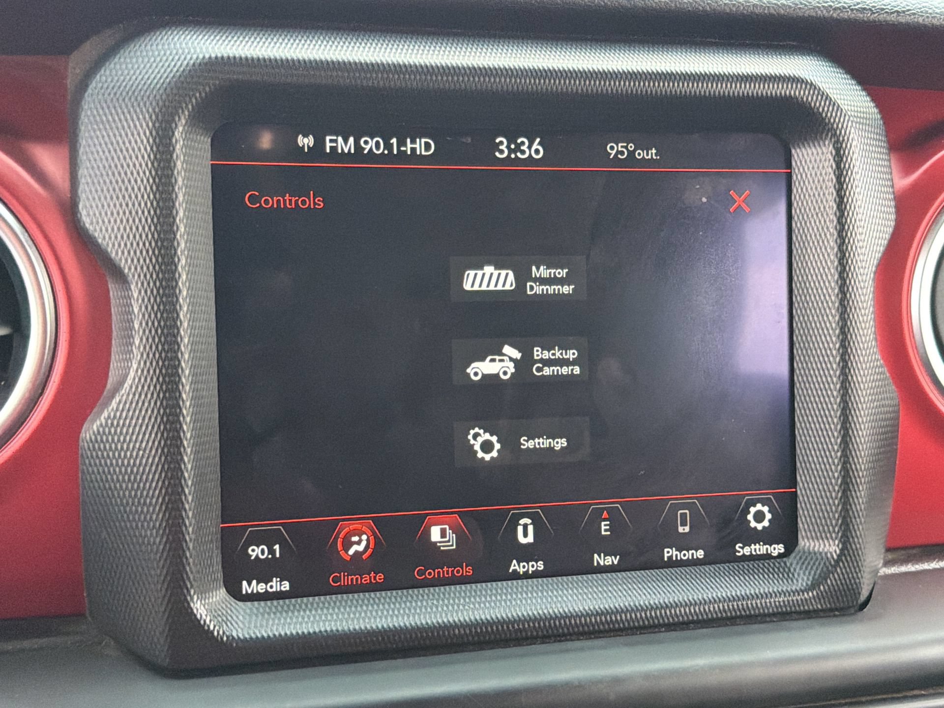 Used 2023 Jeep Wrangler Unlimited Rubicon AWD/4WD image 6