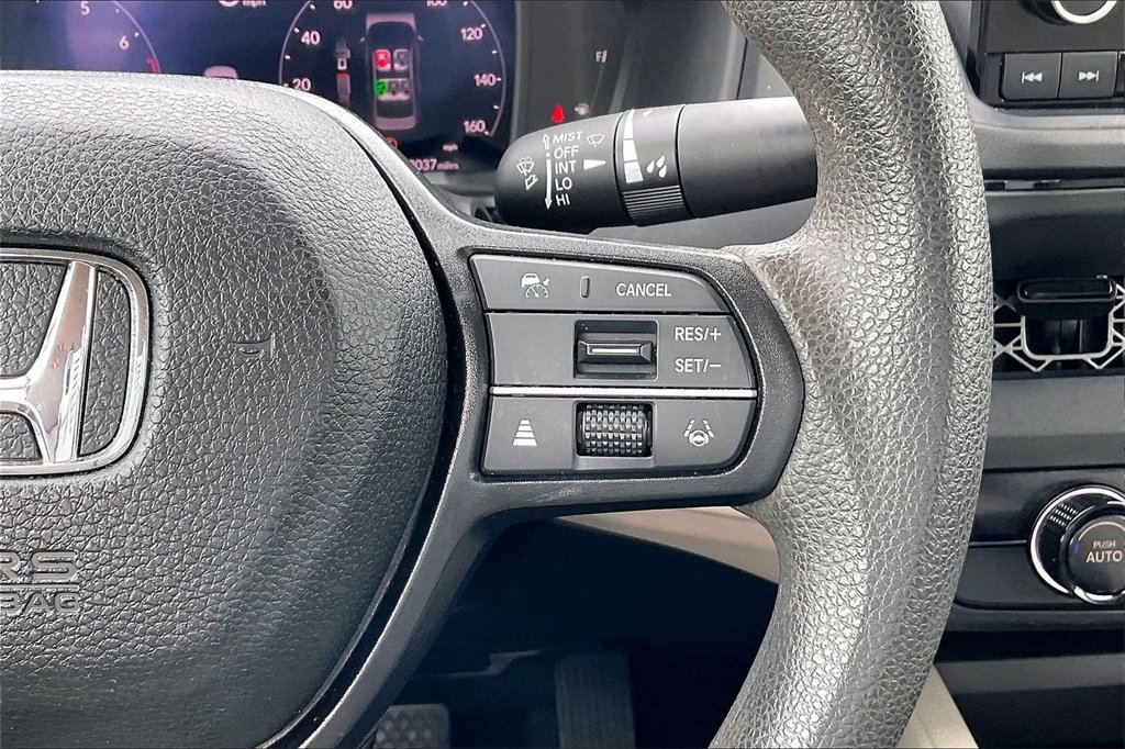 Used 2023 Honda Accord LX image 11
