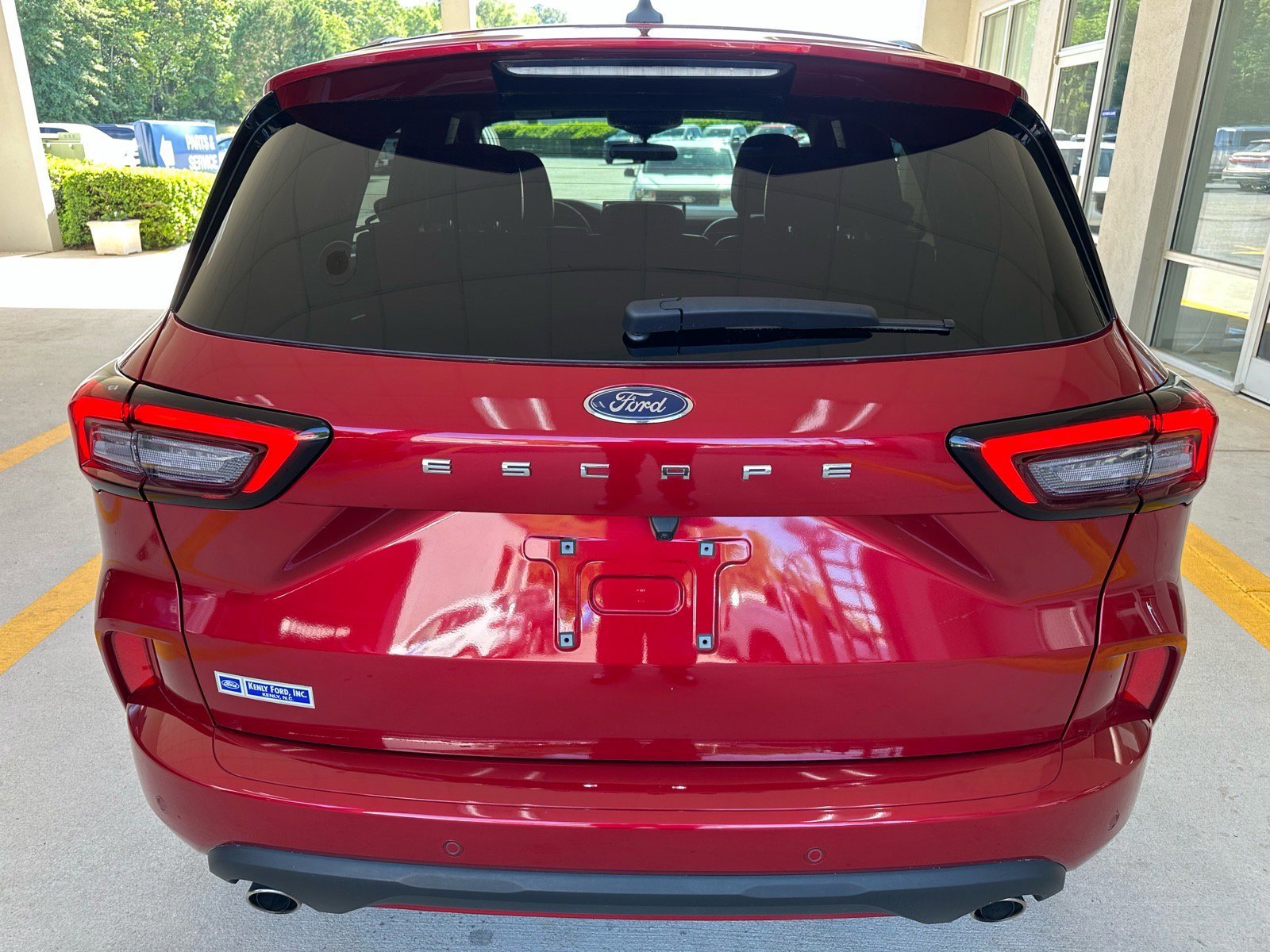 Certified 2024 Ford Escape ST-Line w/ Tech Pack #1 FWD image 6