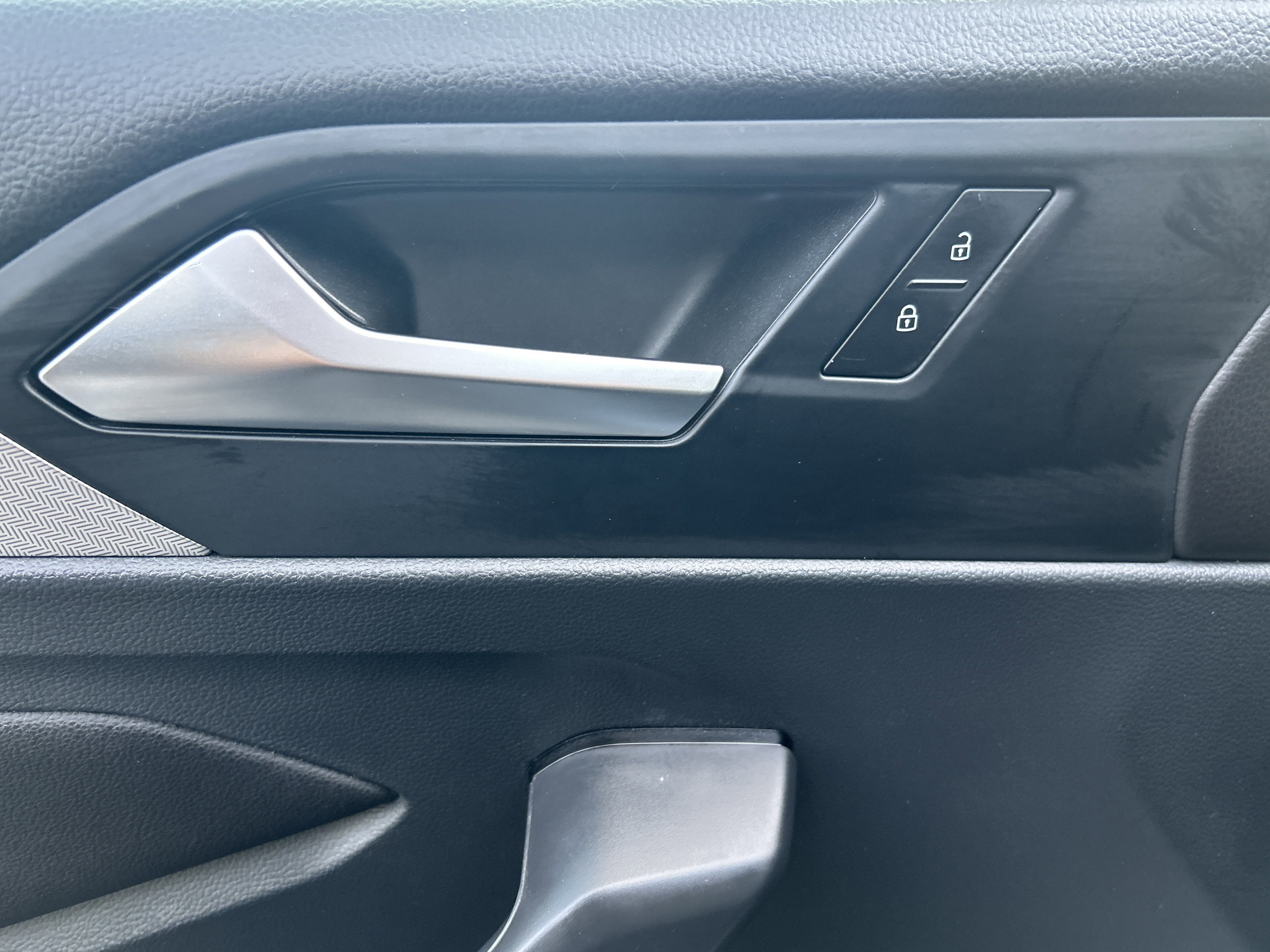 Used 2023 Volkswagen Jetta S image 16