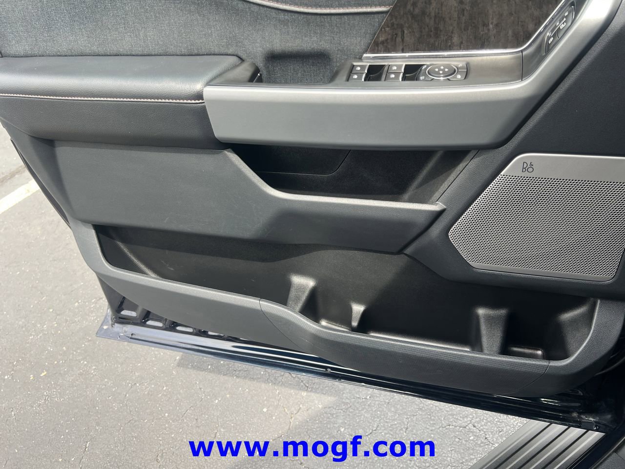 Certified 2023 Ford F150 Lightning Lariat w/ Equipment Group 511A High image 23