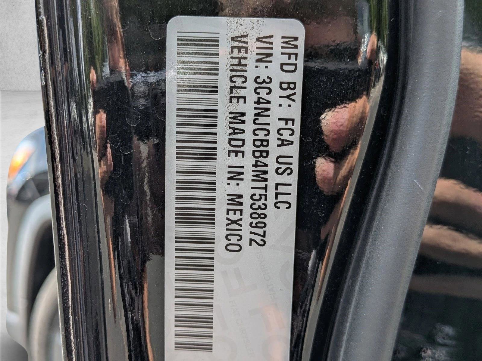 Used 2021 Jeep Compass Latitude FWD image 22