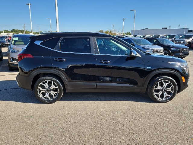 Used 2021 Kia Seltos EX AWD/4WD image 6
