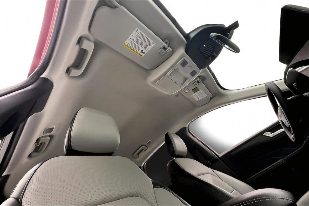 Certified 2023 Ford Escape Platinum image 22