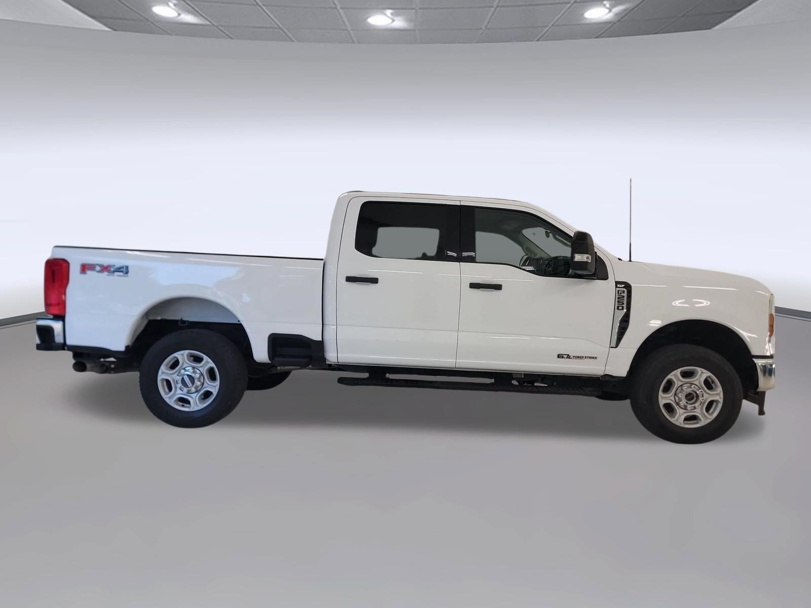 Certified 2025 Ford F250 XLT w/ FX4 Off-Road Package AWD/4WD image 6