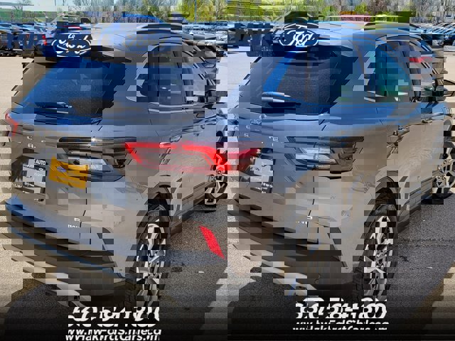 Certified 2023 Ford Escape Platinum w/ Premium Technology Package AWD/4WD image 8