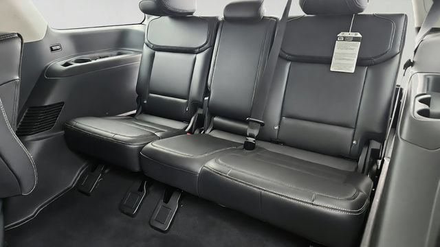 Certified 2025 Ford Expedition Platinum AWD/4WD image 22