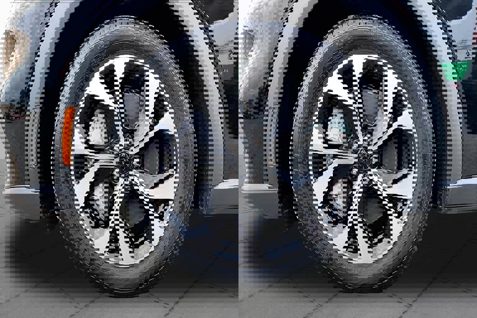 Certified 2025 Ford Mustang Mach-E Select image 10