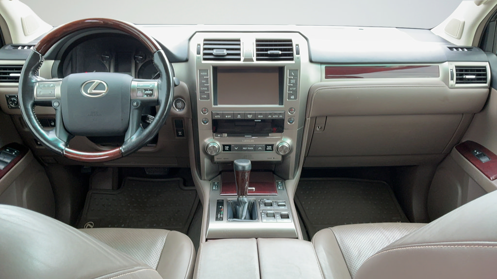Used 2018 Lexus GX 460 Luxury w/ Preferred Accessory Package AWD/4WD image 7