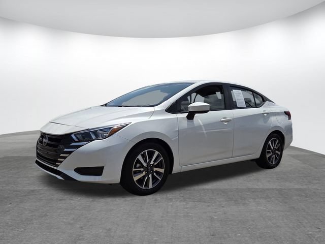 Used 2023 Nissan Versa SV FWD image 7
