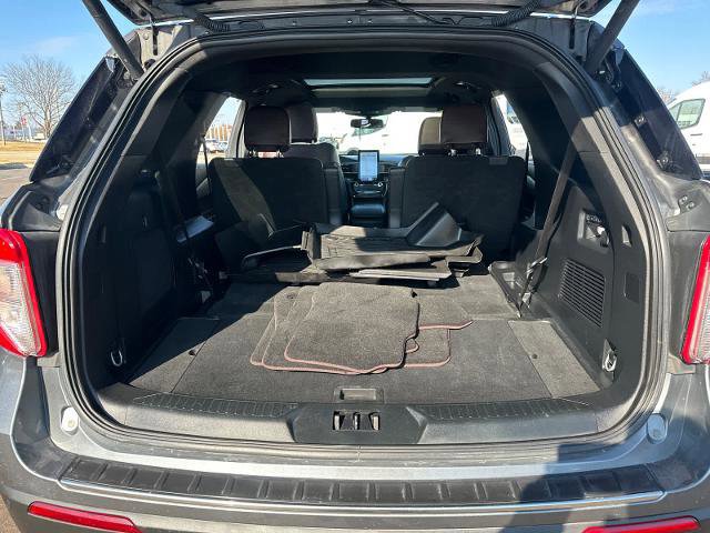 Certified 2023 Ford Explorer Platinum w/ Technology Package image 33