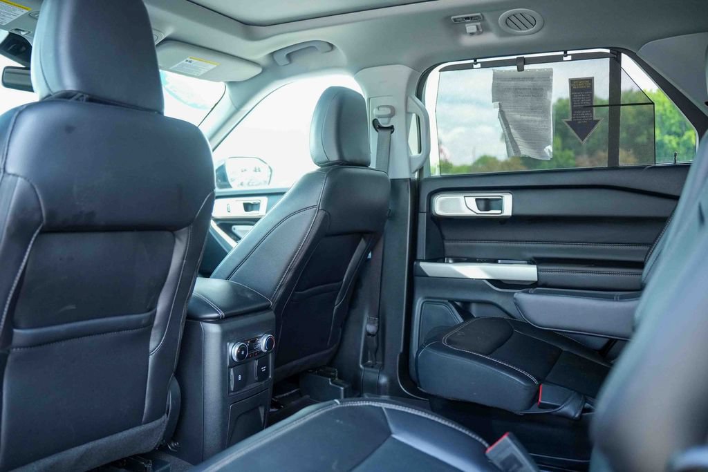 Certified 2023 Ford Explorer Limited w/ Limited Technology Package AWD/4WD image 26