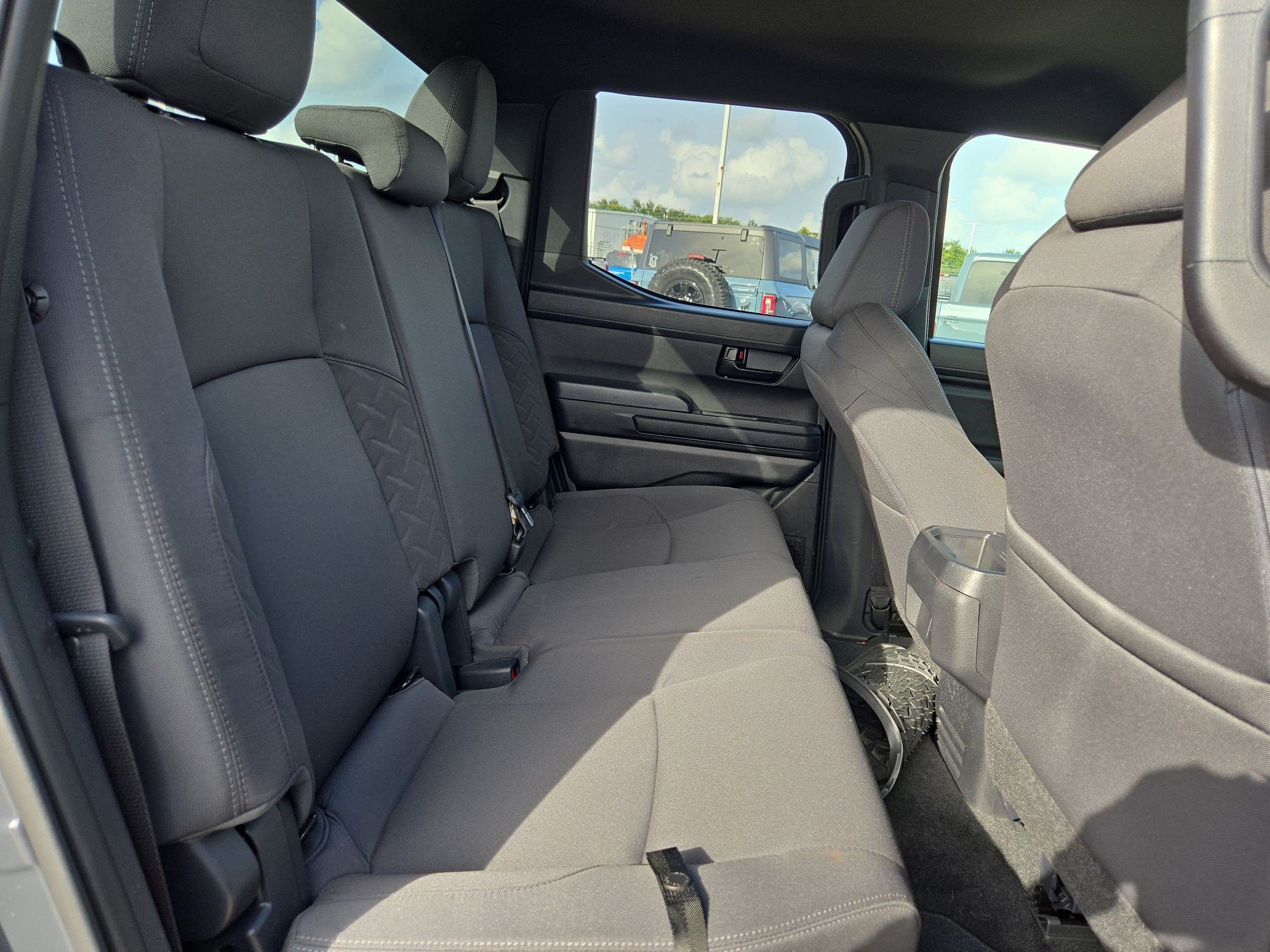 Used 2025 Toyota Tacoma SR AWD/4WD image 31