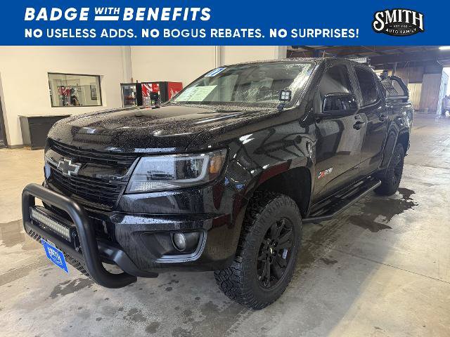 Used 2017 Chevrolet Colorado Z71 w/ Z71 Midnight Edition AWD/4WD image 8
