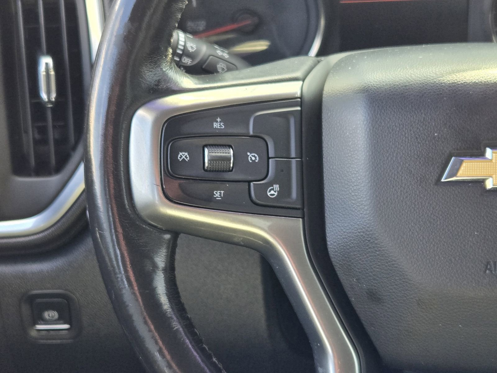 Used 2019 Chevrolet Silverado 1500 LT w/ Texas Edition image 25