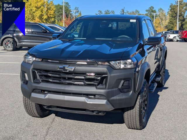Used 2024 Chevrolet Colorado Trail Boss w/ Technology Package image 1