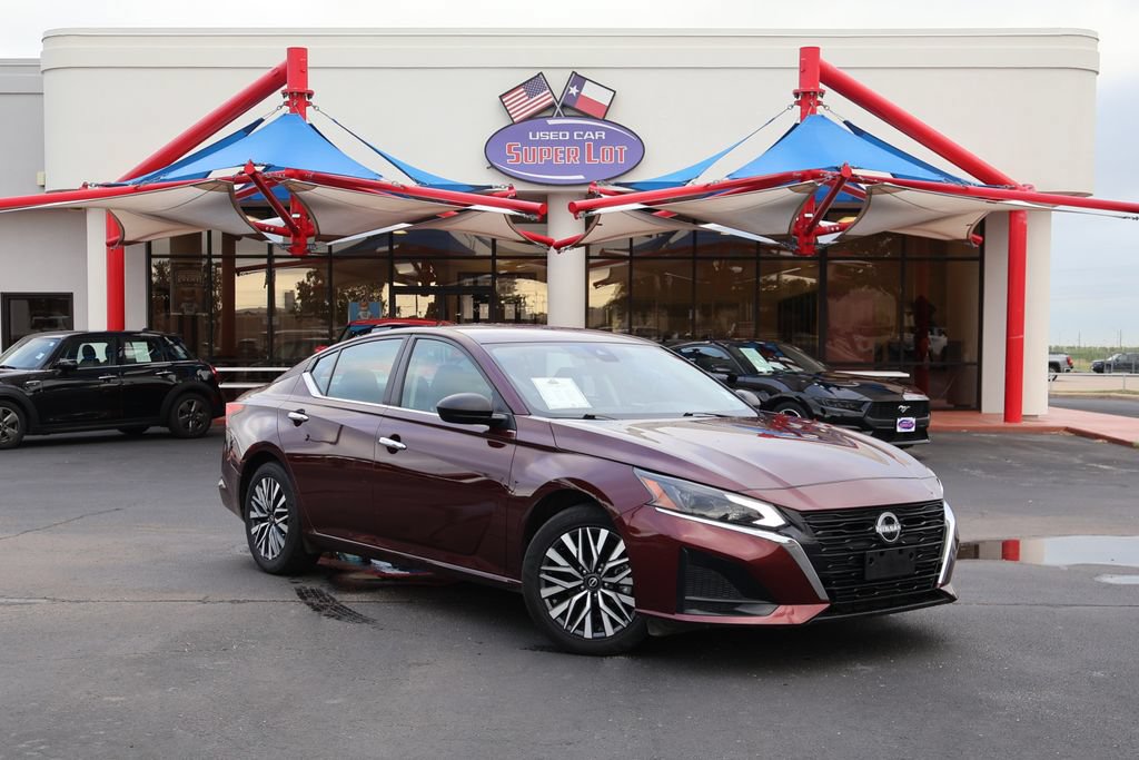 Used 2025 Nissan Altima 2.5 SV