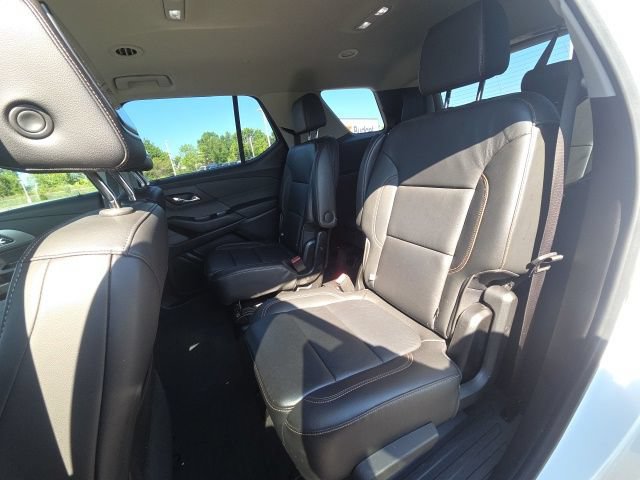 Used 2020 Chevrolet Traverse RS w/ LPO, Floor Liner Package FWD image 17