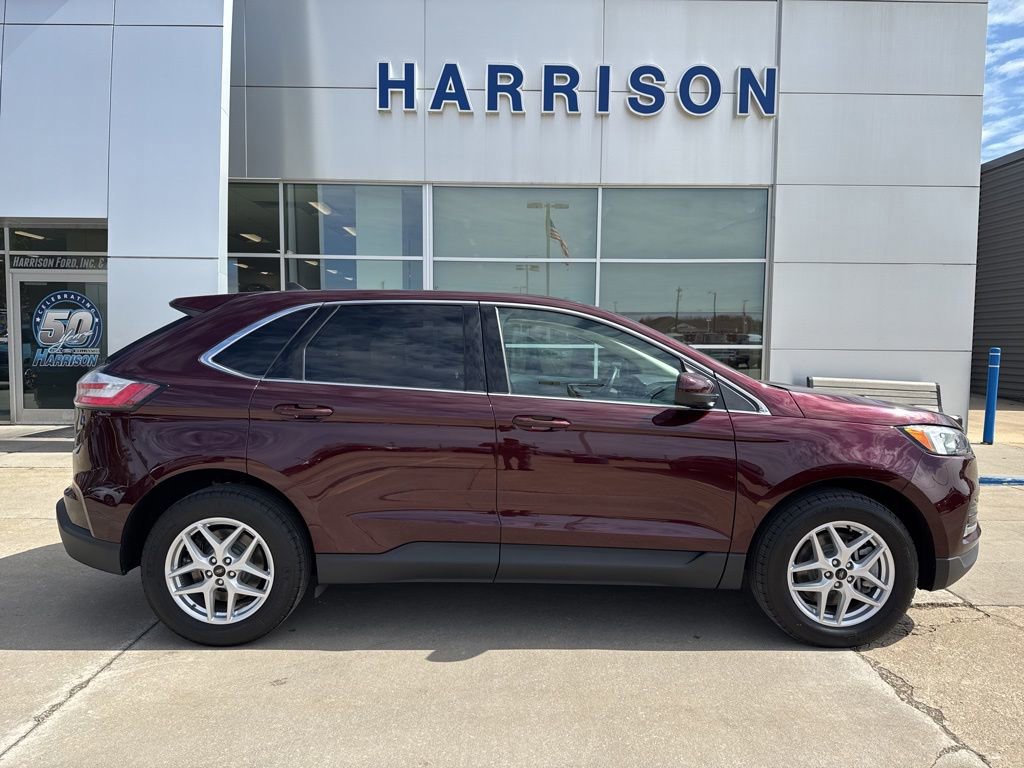 Certified 2023 Ford Edge SEL w/ Convenience Package AWD/4WD image 6
