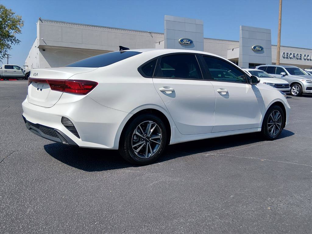 Used 2024 Kia Forte LXS FWD image 4
