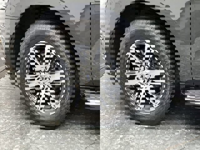 Certified 2023 Ford Expedition XLT AWD/4WD image 40