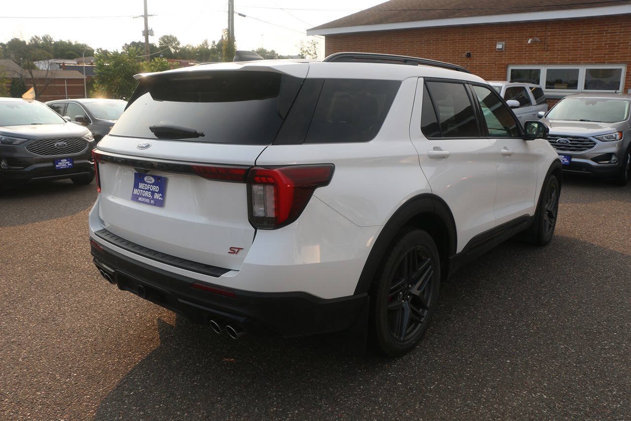 Certified 2025 Ford Explorer ST AWD/4WD image 5