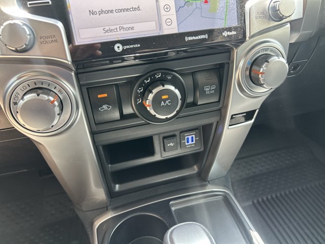 Used 2021 Toyota 4Runner SR5 Premium w/ Moonroof Package RWD image 33