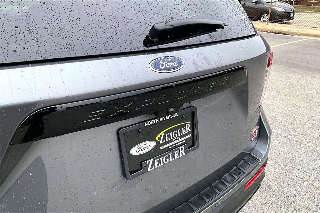 Certified 2024 Ford Explorer ST w/ Equipment Group 401A AWD/4WD image 8