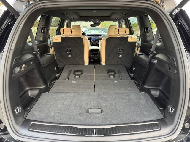 Used 2023 Jeep Grand Cherokee L Limited image 19