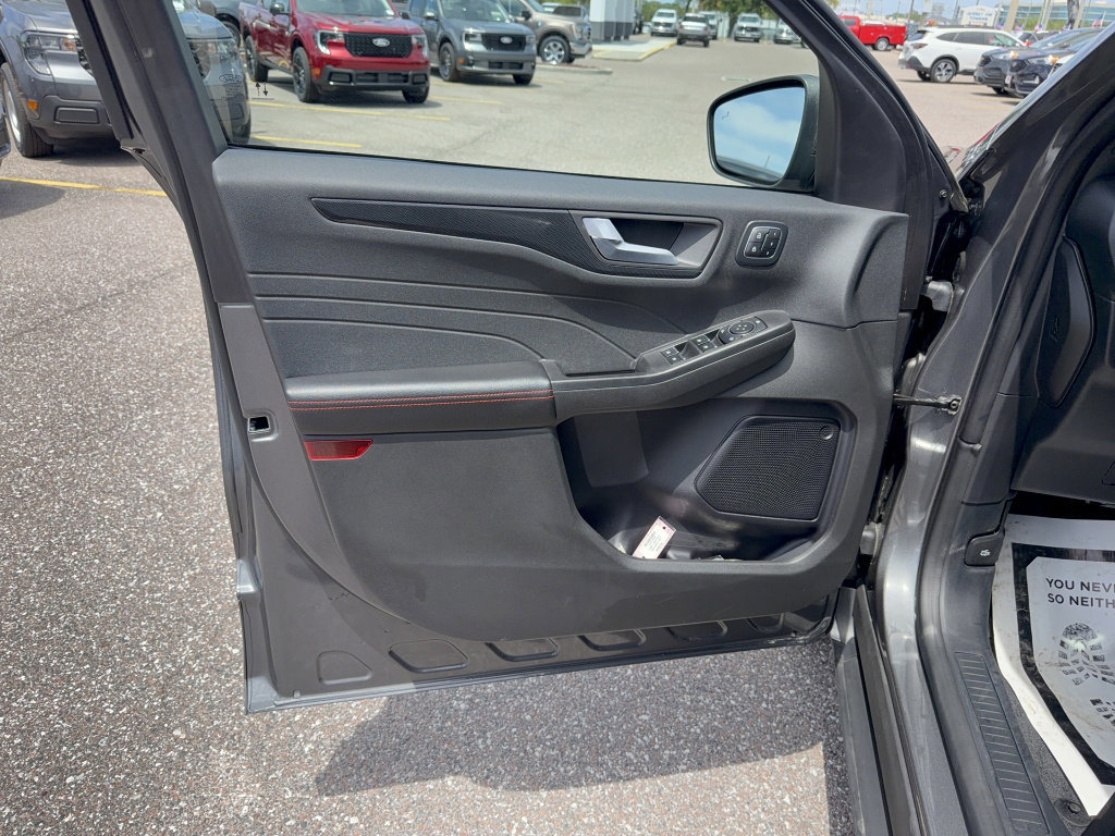 Certified 2023 Ford Escape ST-Line Elite image 8