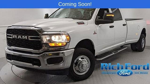 Used 2024 RAM 3500 Tradesman w/ Chrome Appearance Group AWD/4WD image 6