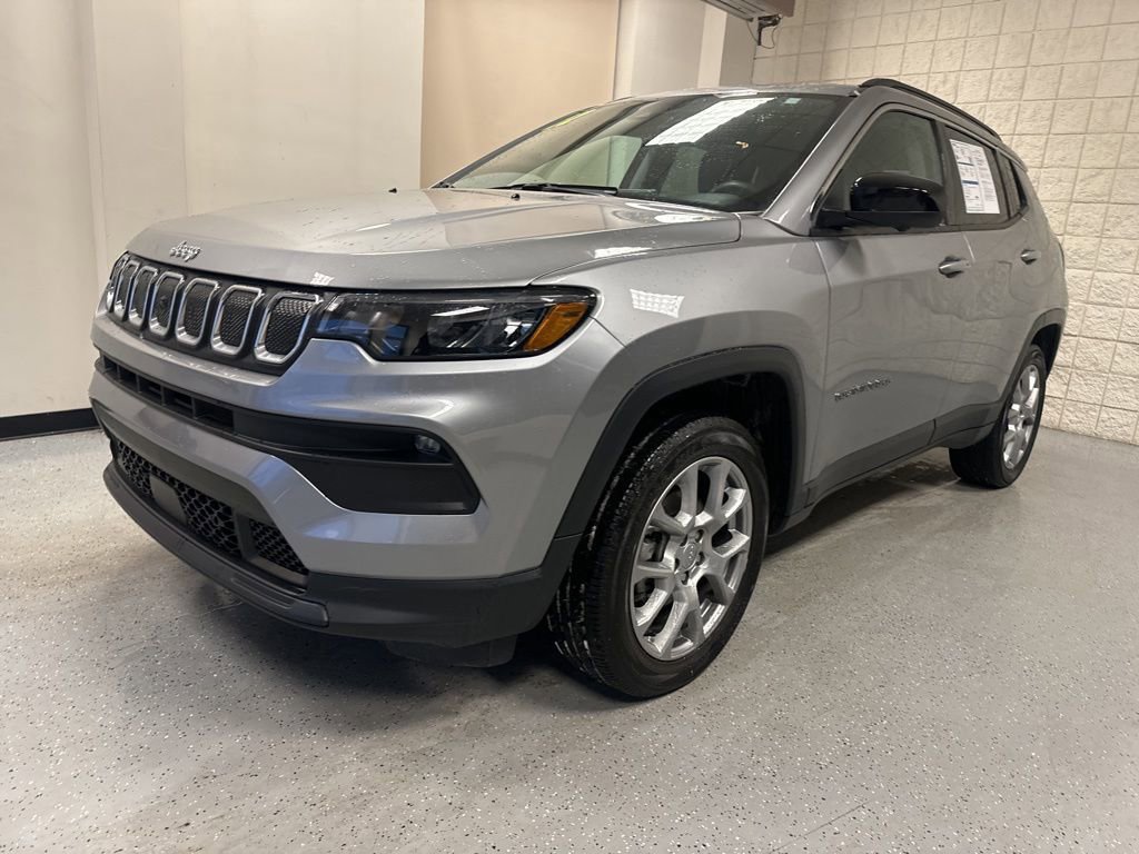 Used 2022 Jeep Compass Latitude image 14