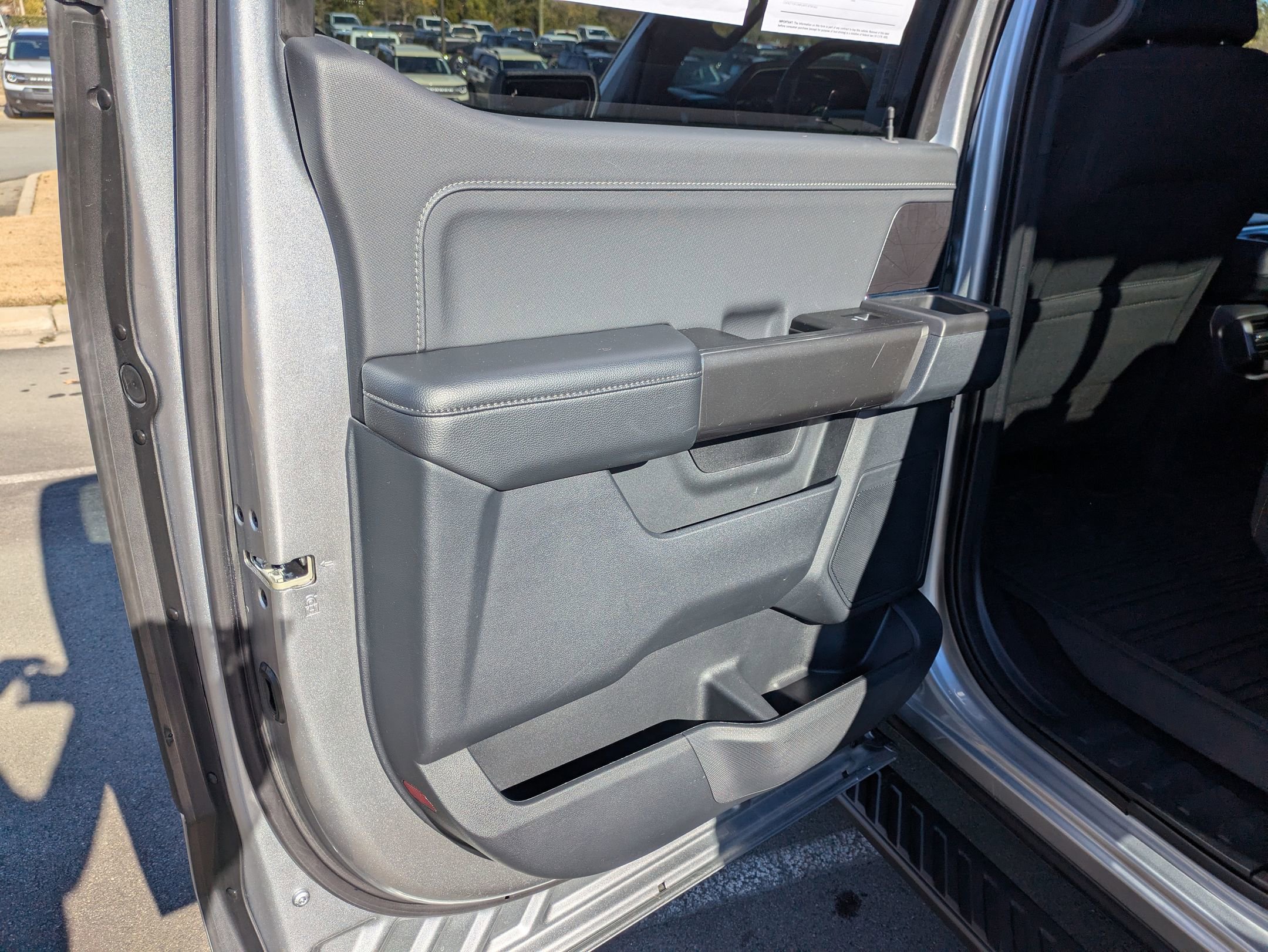 Certified 2023 Ford F150 XLT w/ Equipment Group 302A High image 33