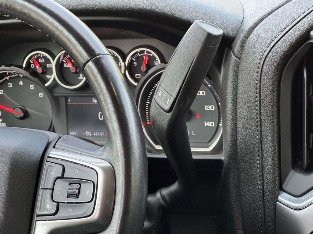 Used 2022 Chevrolet Silverado 1500 LT image 11