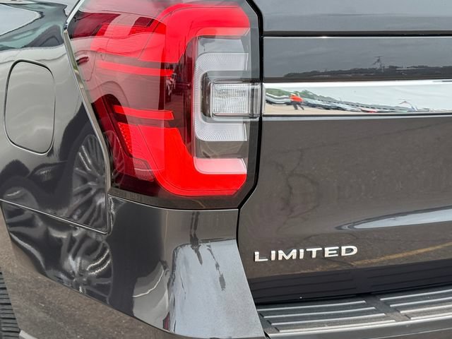 Certified 2024 Ford Expedition Limited w/ Excursion Package AWD/4WD image 31