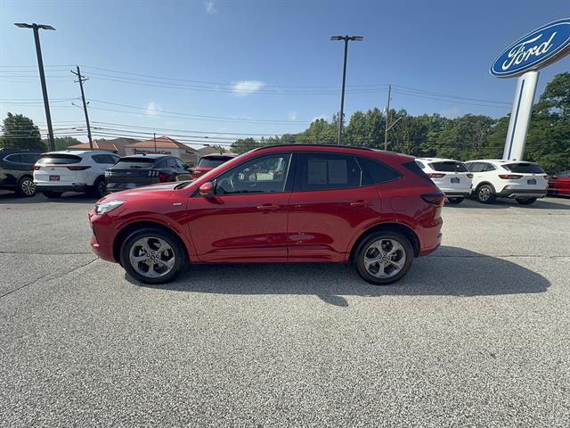 Certified 2024 Ford Escape ST-Line Select w/ Tech Pack #1 AWD/4WD image 2