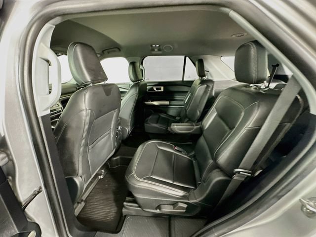 Certified 2022 Ford Explorer XLT w/ Equipment Group 202A AWD/4WD image 30