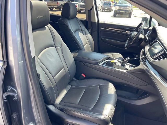 Used 2020 Buick Enclave Avenir w/ Avenir Technology Package FWD image 22