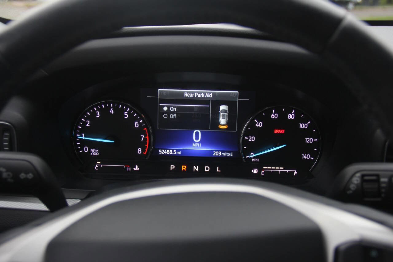 Certified 2022 Ford Explorer XLT w/ Equipment Group 202A image 33