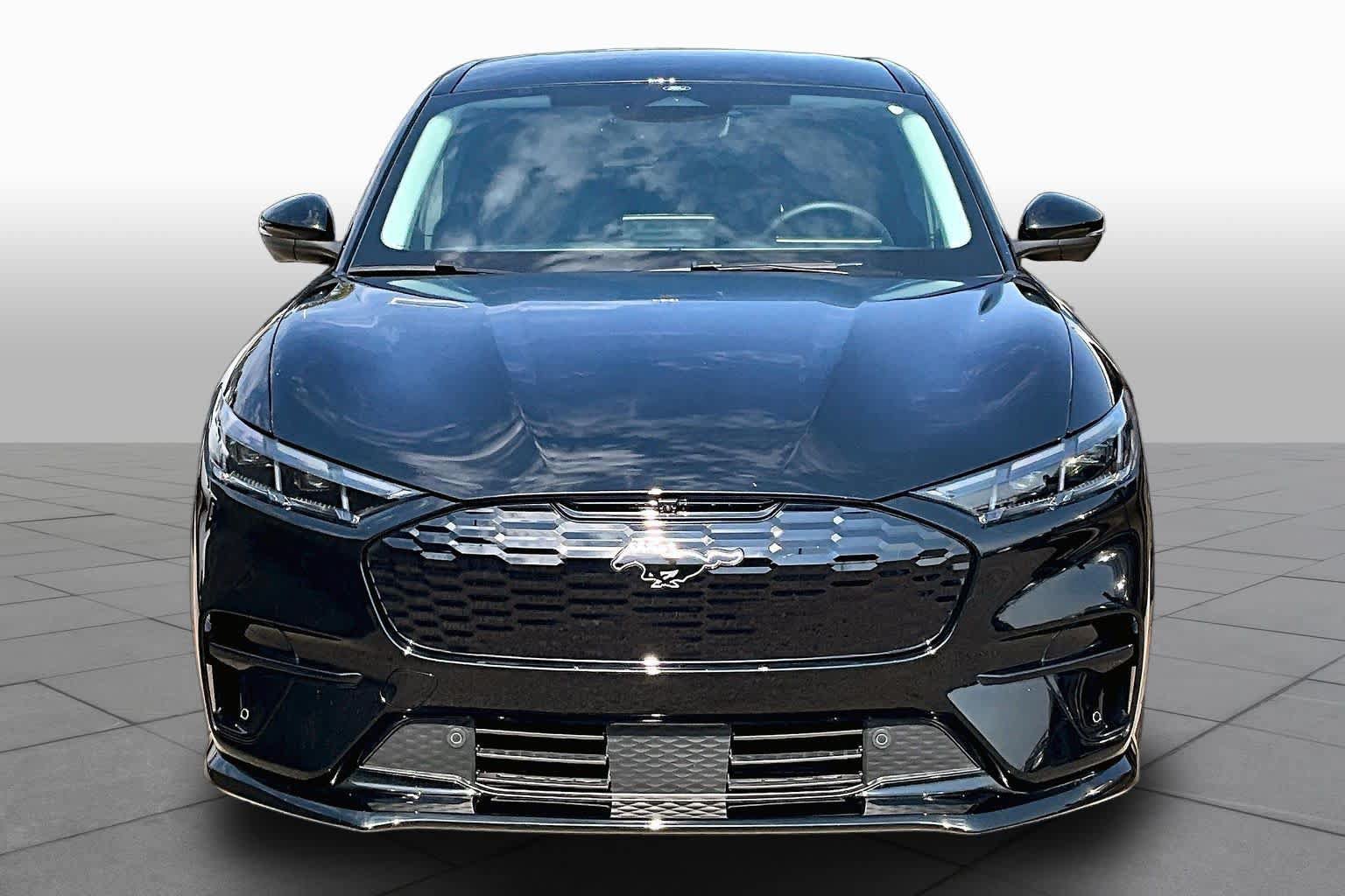 Certified 2025 Ford Mustang Mach-E Premium w/ Sport Appearance Package AWD/4WD image 5