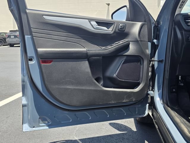Certified 2023 Ford Escape Platinum w/ Premium Technology Package AWD/4WD image 15