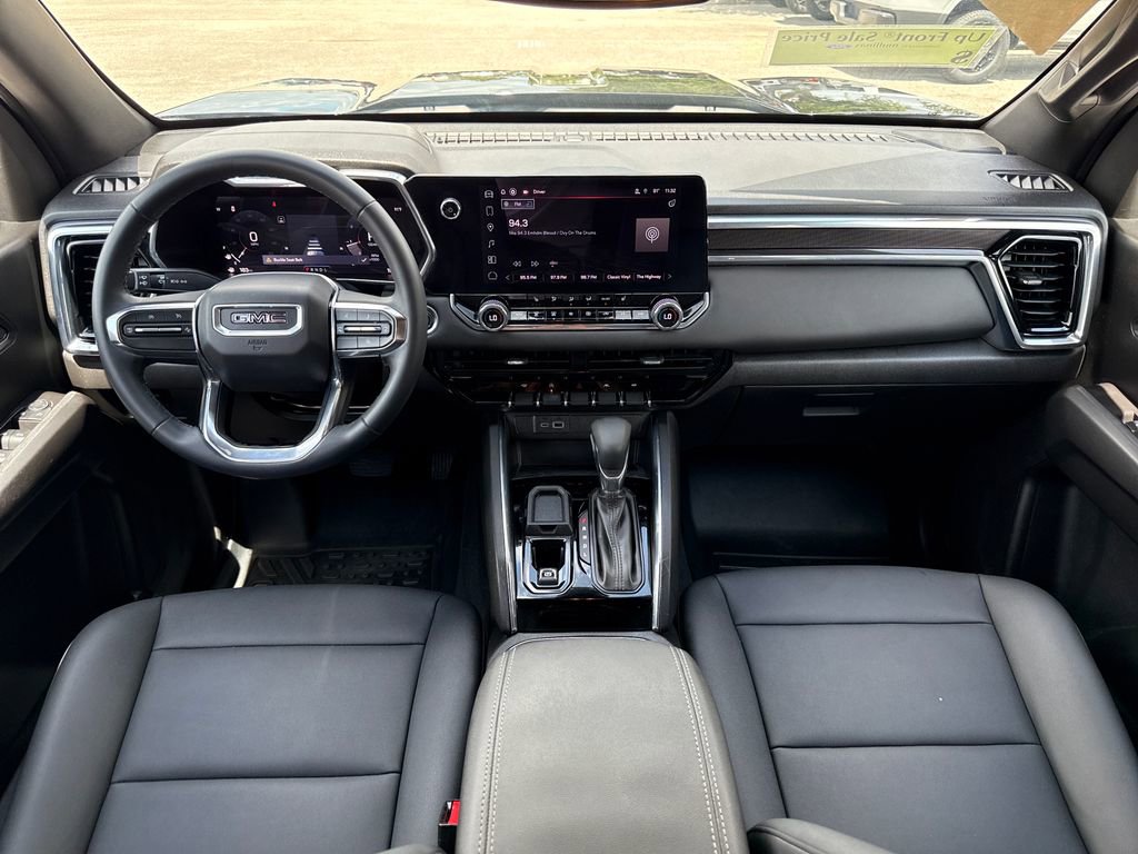 Used 2024 GMC Canyon Elevation w/ Elevation Premium Package RWD image 6