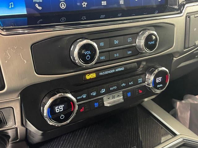 Certified 2022 Ford F350 Platinum w/ FX4 Off-Road Package AWD/4WD image 10
