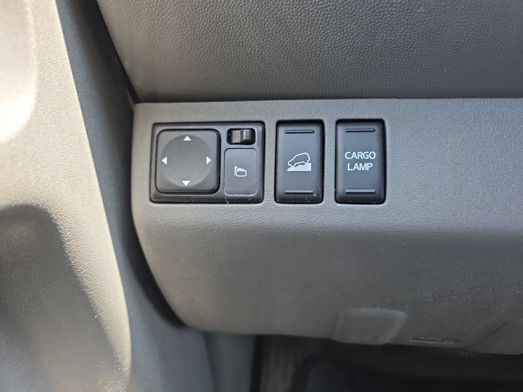 Used 2017 Nissan Frontier SV AWD/4WD image 35