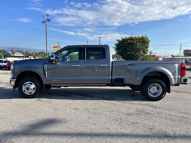 Certified 2025 Ford F350 Lariat w/ Lariat Ultimate Package AWD/4WD image 7