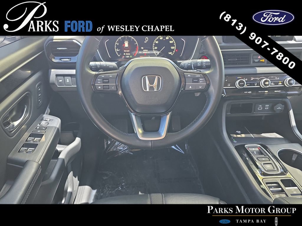 Used 2023 Honda Pilot Touring image 12