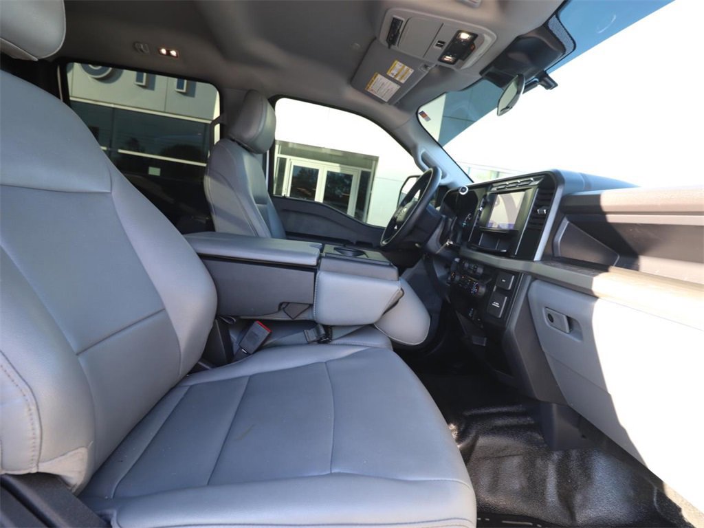 Certified 2023 Ford F550 2WD Crew Cab Super Duty image 13